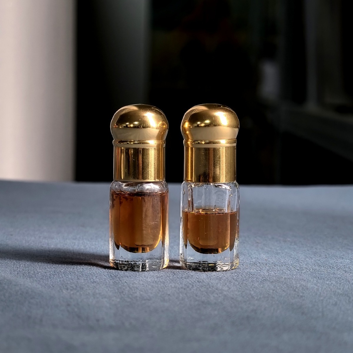 Minyak esensial gaharu murni a - Sandalwood Perfume Oil ulasan dan harga